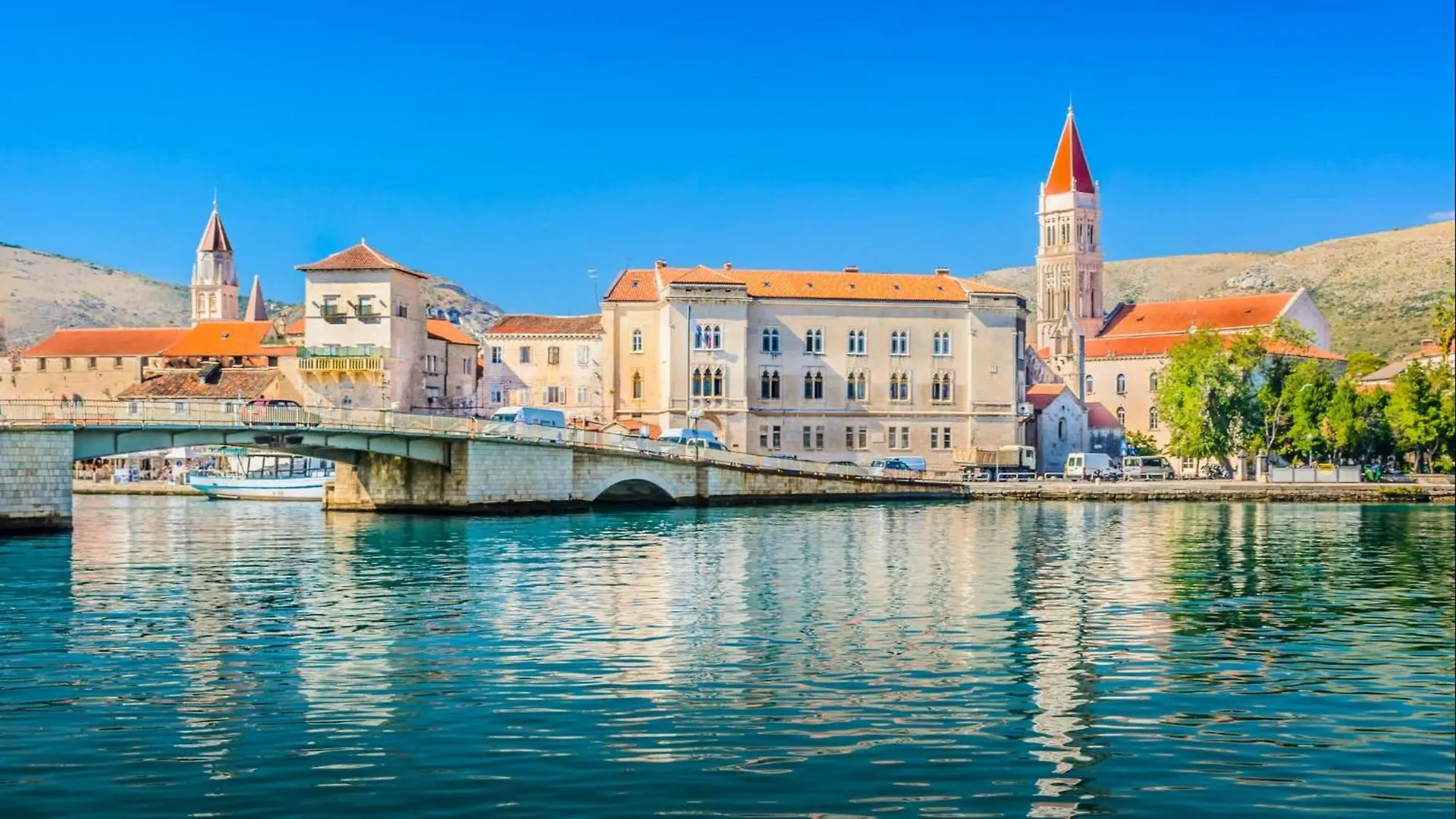 Villa Penava, Private Beach, Pool And 7Min To Trogir Croatia