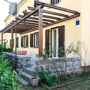 apartment-marta-rasa.in-istria.net/