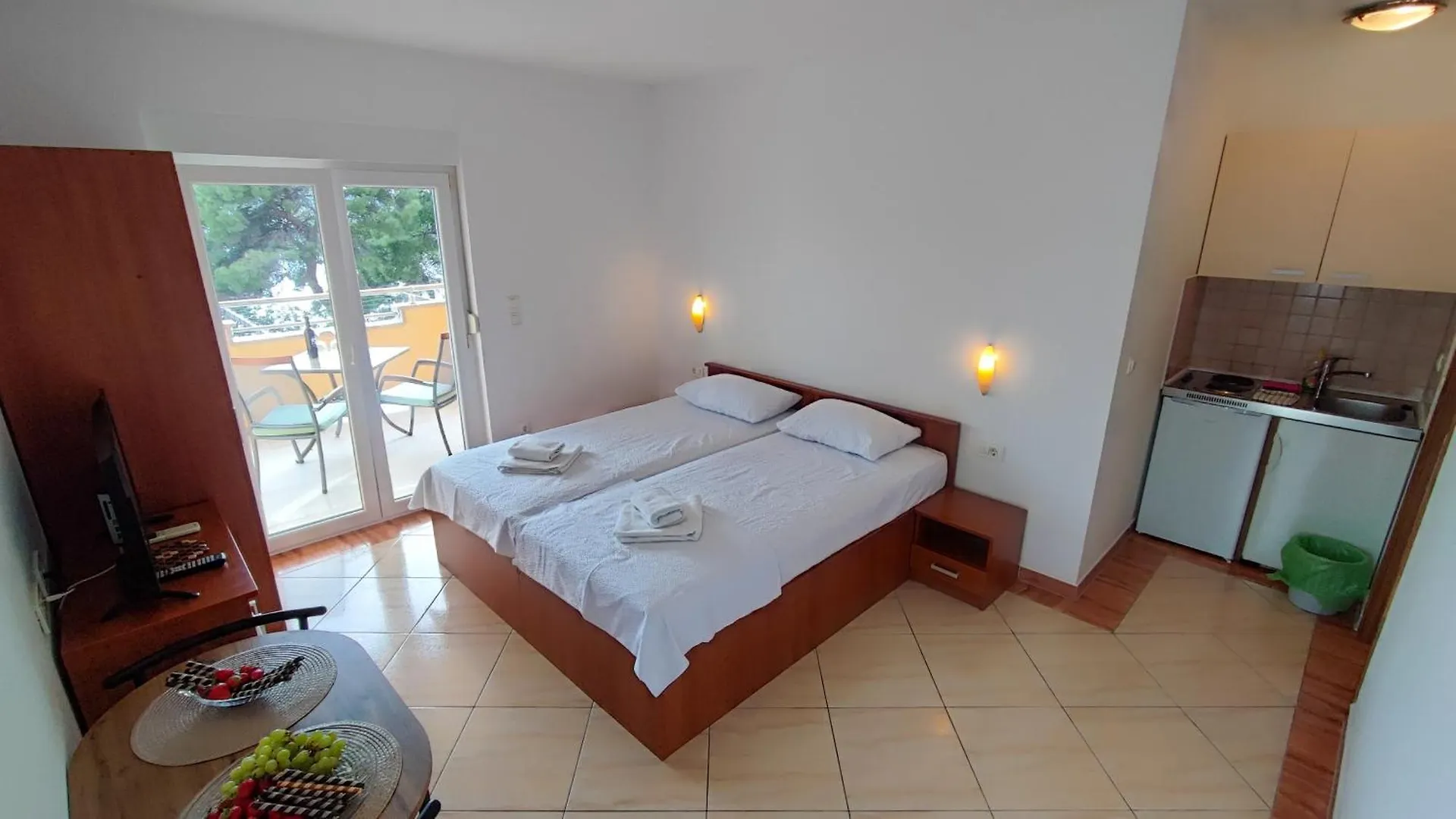 Villa Penava, Private Beach, Pool And 7Min To Trogir 0*,